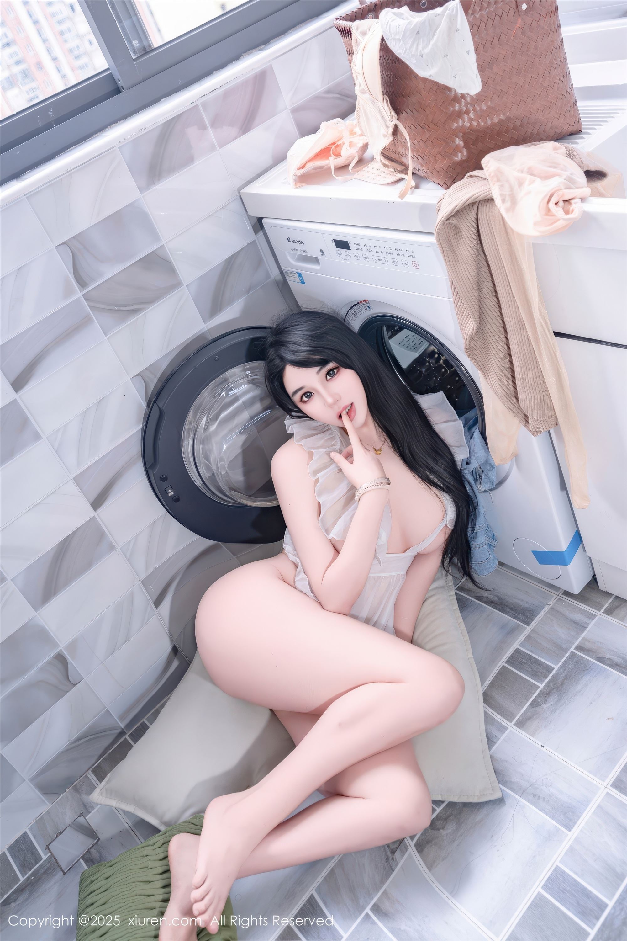 Xiuren秀人网 2025.11.20 NO.11010 汐汐爱吃草莓